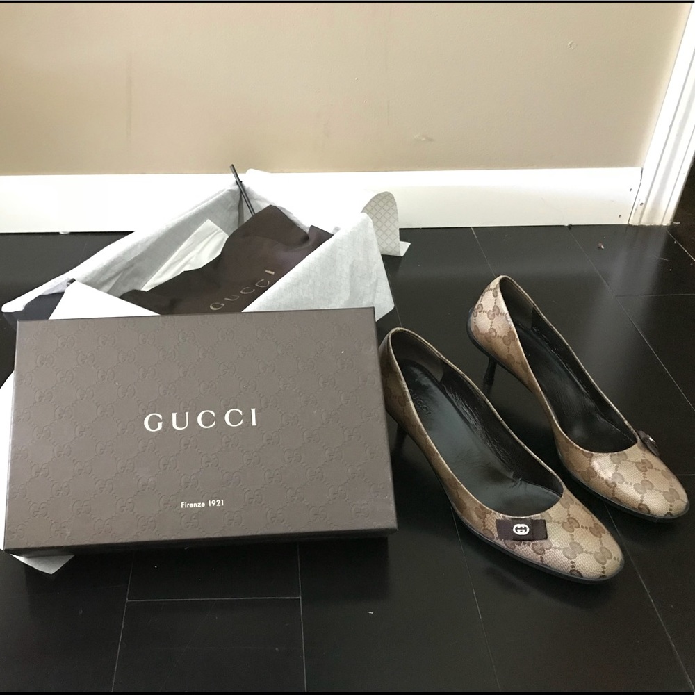 Beige/Ebony Crystal Guccissima Heel Pumps size 9